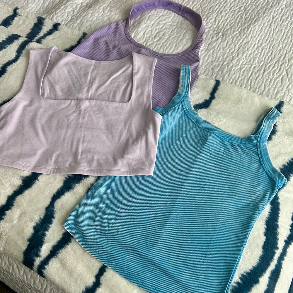 3 tanks for $10 -Bundle of 3 Wild fable tank tops medium